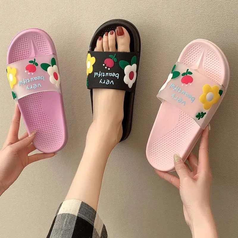 Sandálias de Verão Sandálias femininas Cute Flor Geléia Cor Transparente Open Toe Flip Flops Clear Outdoor Beach Slides