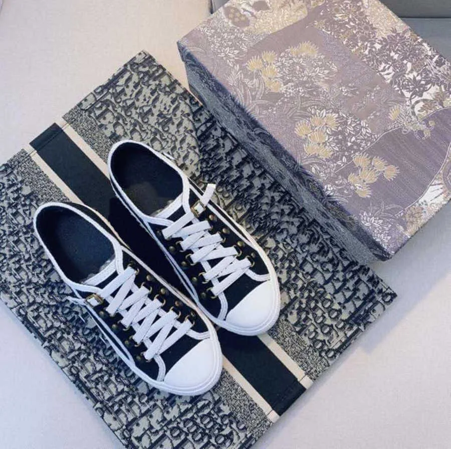 スタイルのファッション品質女性の靴エスパドリルスニーカー印刷ウォークスニーカー刺繍キャンバスロートッププラットフォームカジュアルシューズ05
