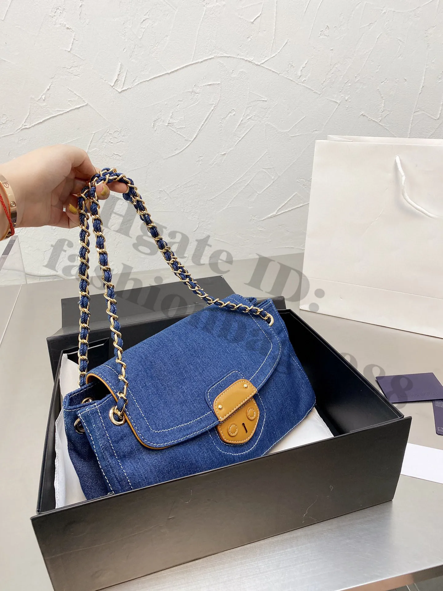 Women Chains One Armpit Shoulder Bags Denim Blue Flap Small Casual Daily Life Handbags Fashion Brand Party Festival New 2021 Famous Design Crossbody Side Hand Bag