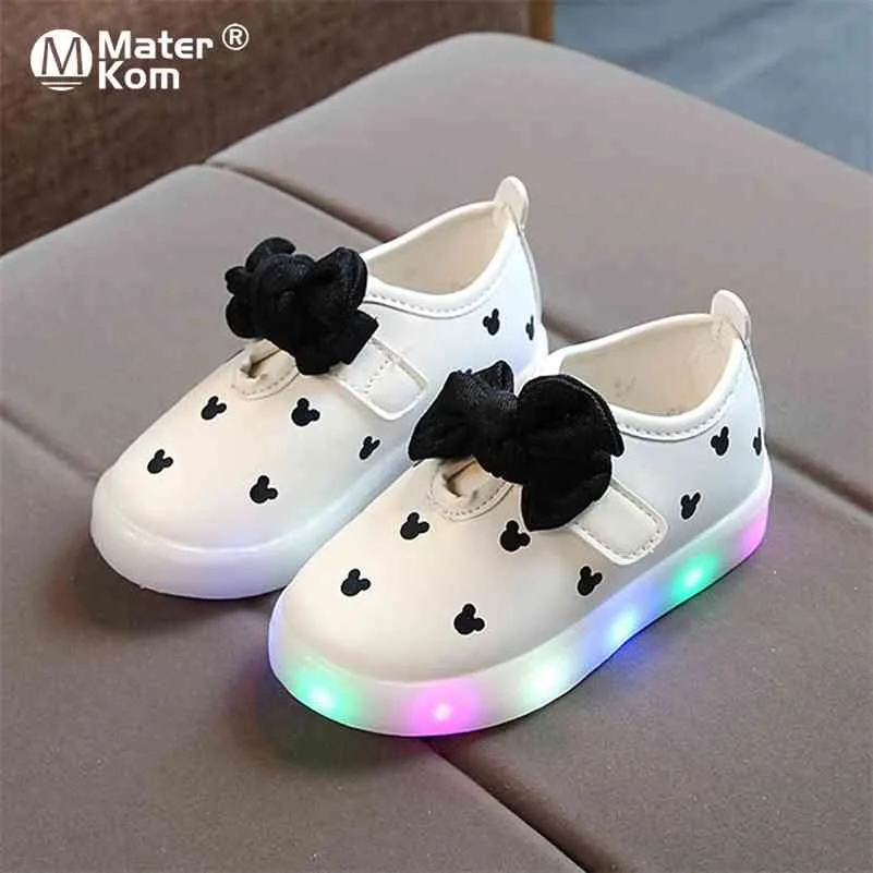 Taglia 21-30 Lampada a LED per bambini Scarpe leggere Ragazze Sneakers luminose Marca Bambini Scarpe casual Primavera Estate Baby Girl Sneakers 210329