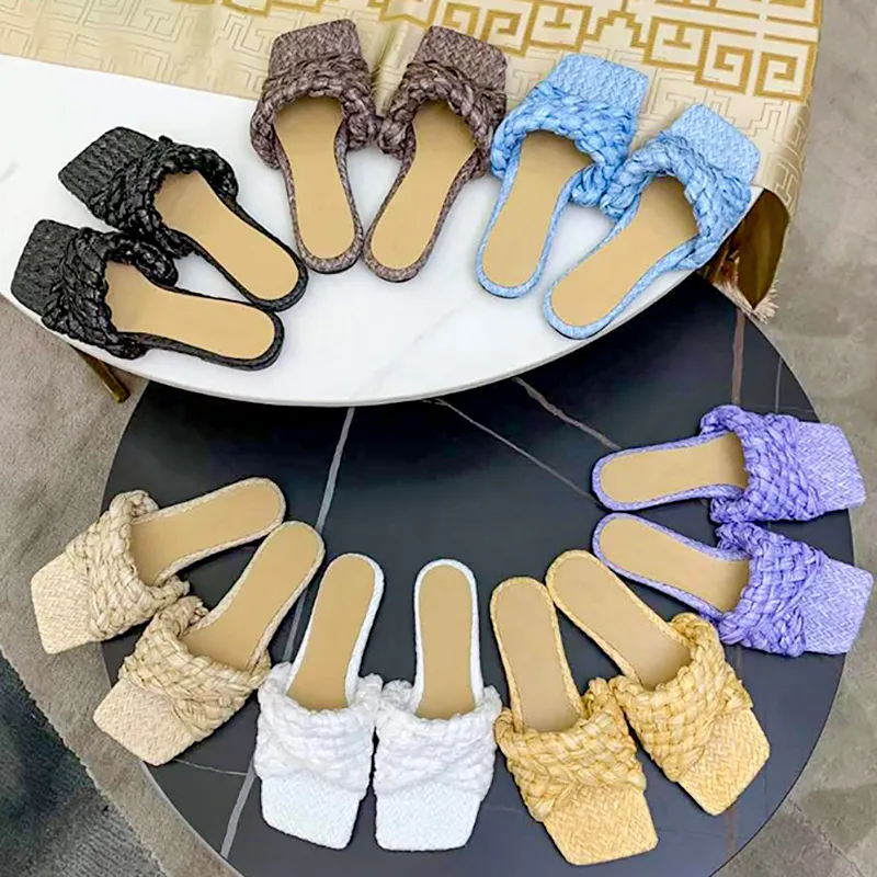 Diapositivas planas atractivas Lido Sandalias elásticas Zapatillas de mujer tejidas Cuadrado Ntrecciato Mulas de rafia Sandalia Damas Boda Tacones altos Zapato Zapatos de vestir 16 colores