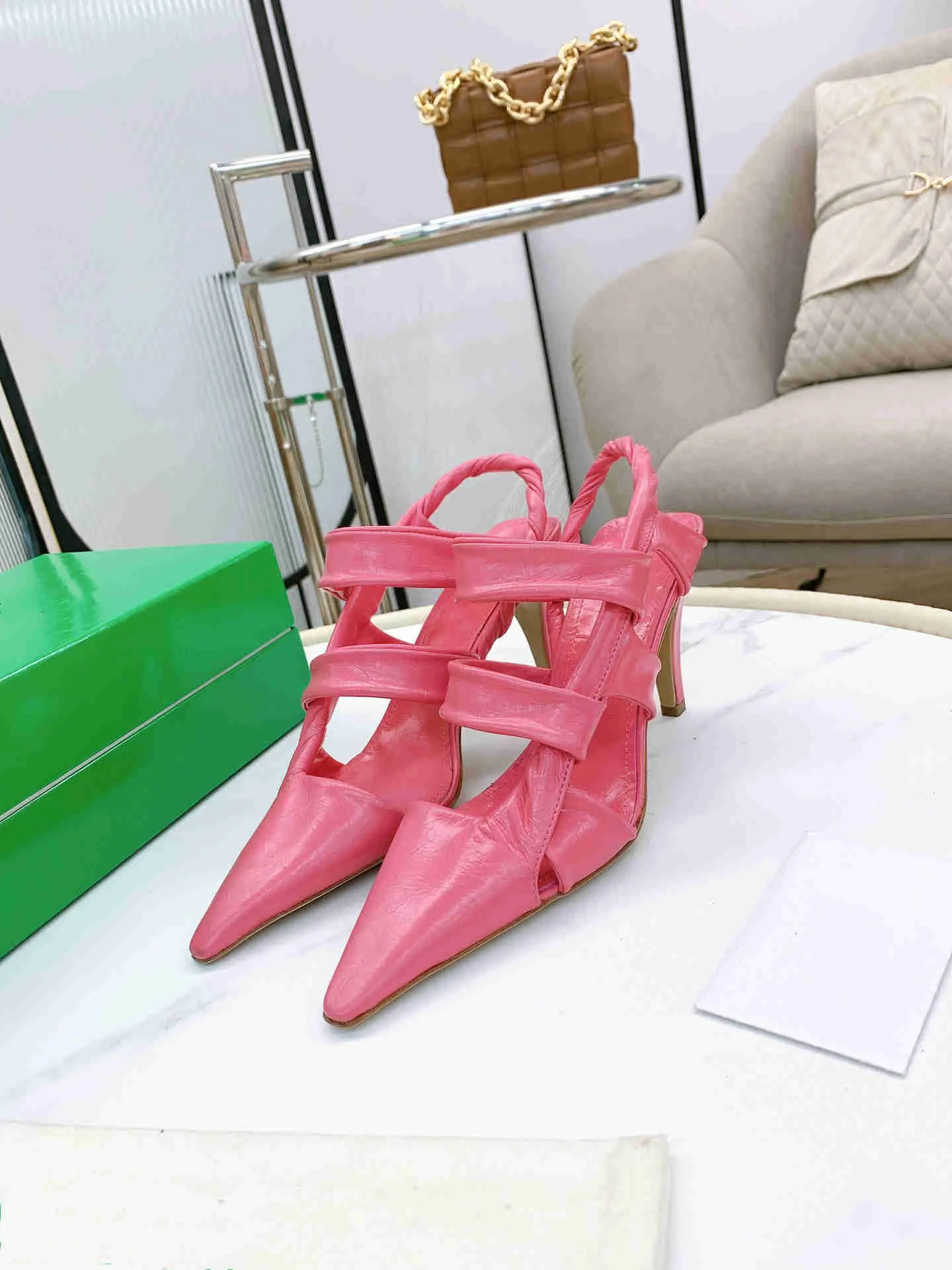 Pointed toe sandals women's 2021 early spring retro hollow stilettos fashion soft leather was thin