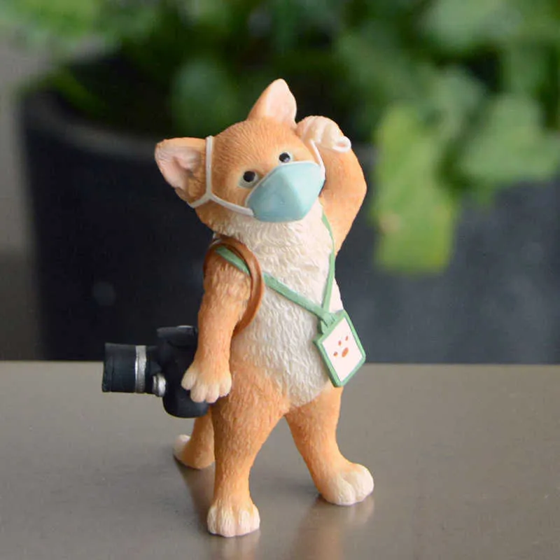 Collezione quotidiana Decorazioni per la casa Figurine Figurine di animali Simpatico coniglio Piggy Cat Regalo Figurine di rana con maschera per la scrivania di casa 210607