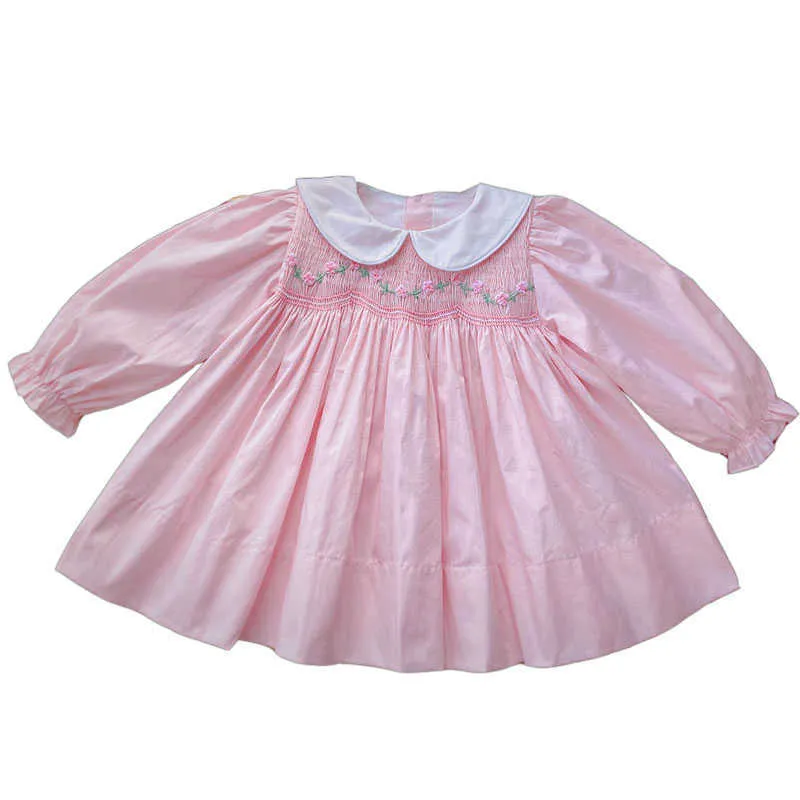 Baby Smocked Dresses For Girls Long Sleeve Kids Pink Smock Embroidery Dress Peter Pan Collar Children Vintage Spanish Clothing 210615