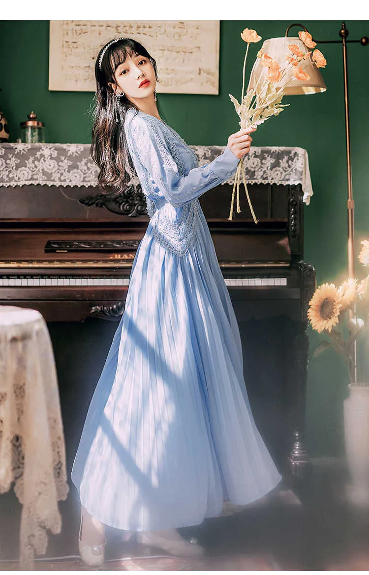 Blue Lace Maxi Dress with V-Neck and High Waisted Hemline for Women - Vintage Style for Party, Evening, and Autumn - Runway Pleated vestidos color Blue Lace Maxi Dress with V-Neck and High Waisted Hemline for Women - Vintage Style for Party, Evening, and Autumn - Runway Pleated vestidos color