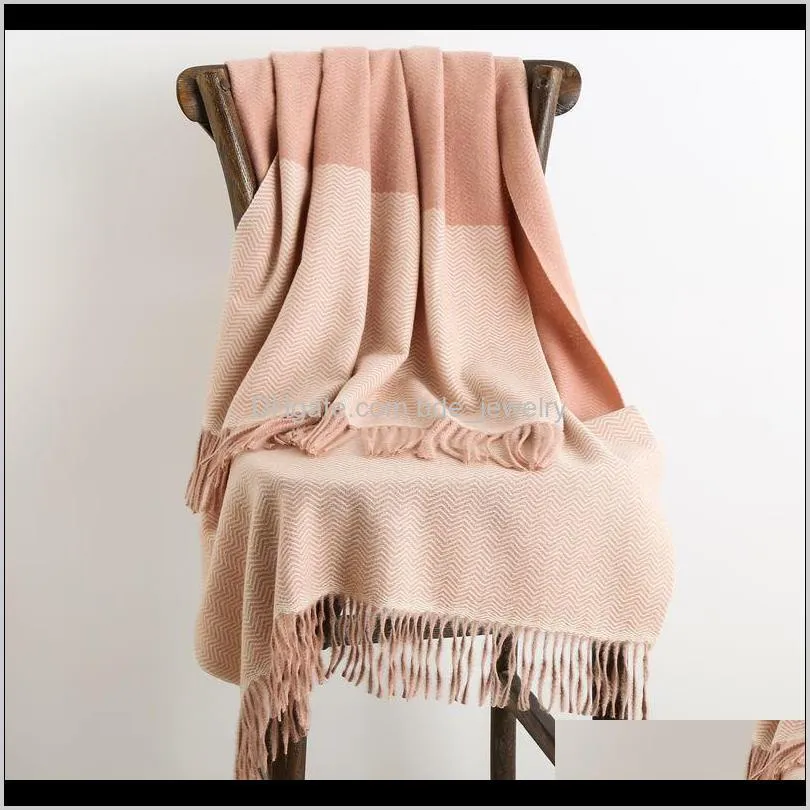 lady`s solid two-sides scarf in winter ripple color contrast thickening scarves autumn women`s tassels warm shawl