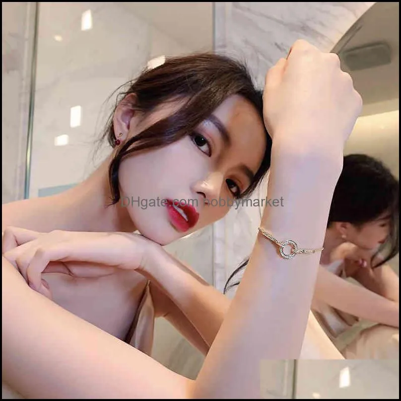 Korean new style temperament fashion micro inlaid Zircon Bracelet women`s round geometry popular elegant pull bracelet Jewelry
