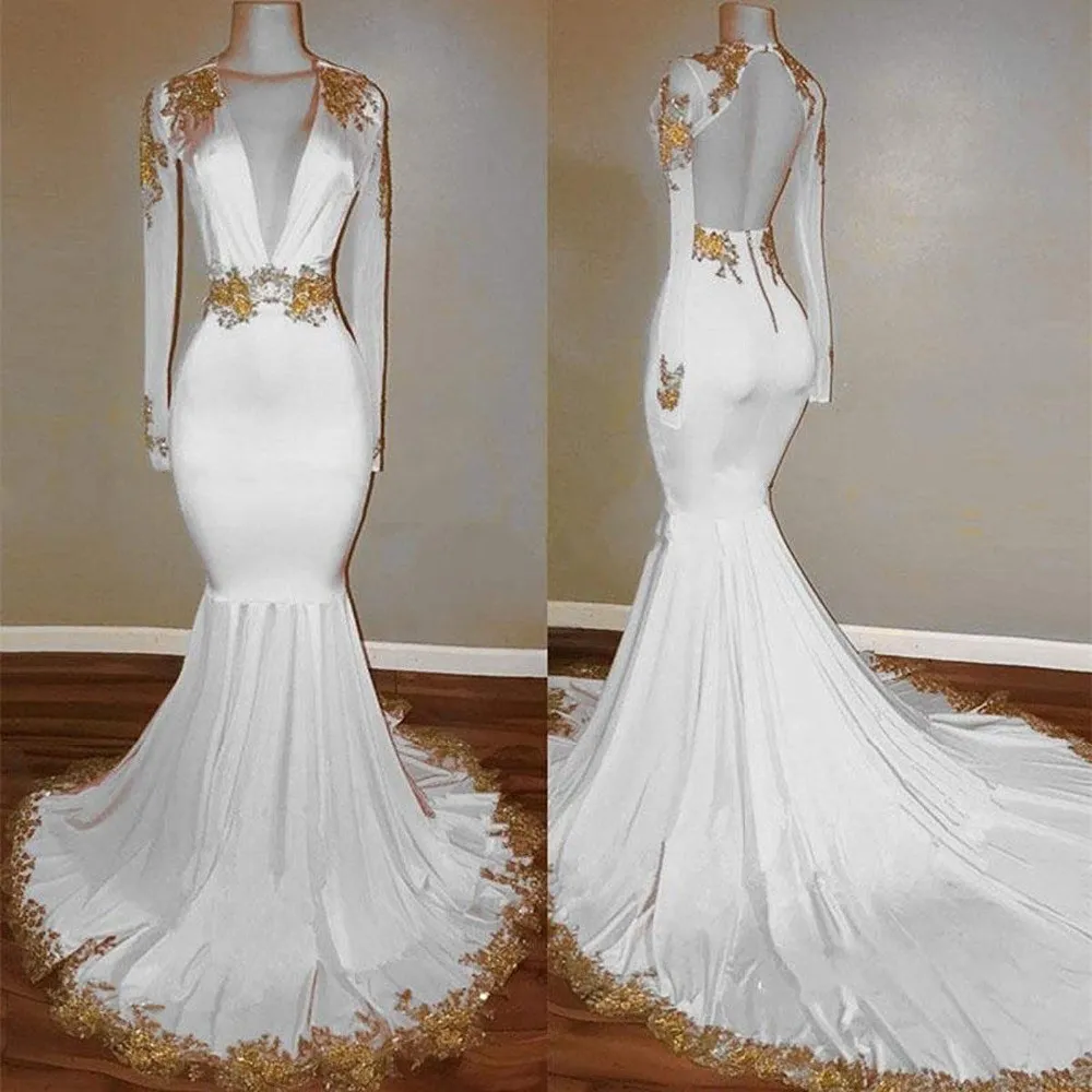 Uroczy Afryki White Mermaid Prom Dresses ze złotymi aplikacjami Głębokie V Neck Open Back Długim Rękawem Evening Night Party Dress 2022 Specjalne okazje