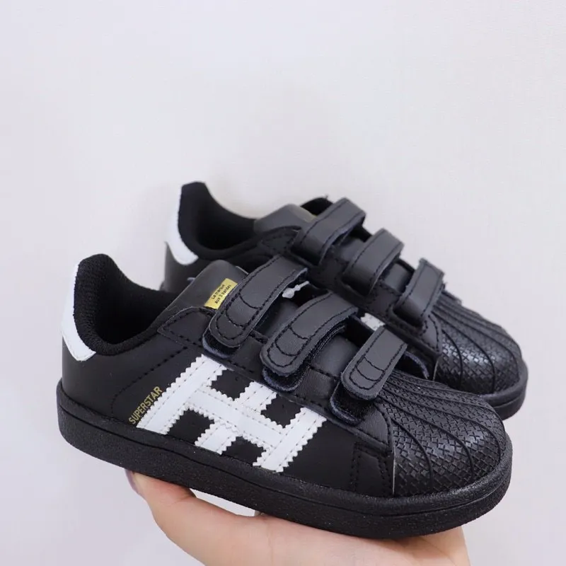 2021 детские кроссовки обувь кроссовки большие мальчики девочки черные белые на открытом воздухе Huaraches бесплатно