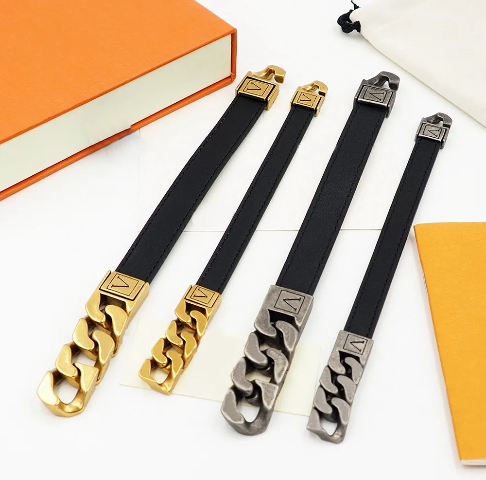 Engraved V Letter Print Monochain Leather Bracelet For Men Women