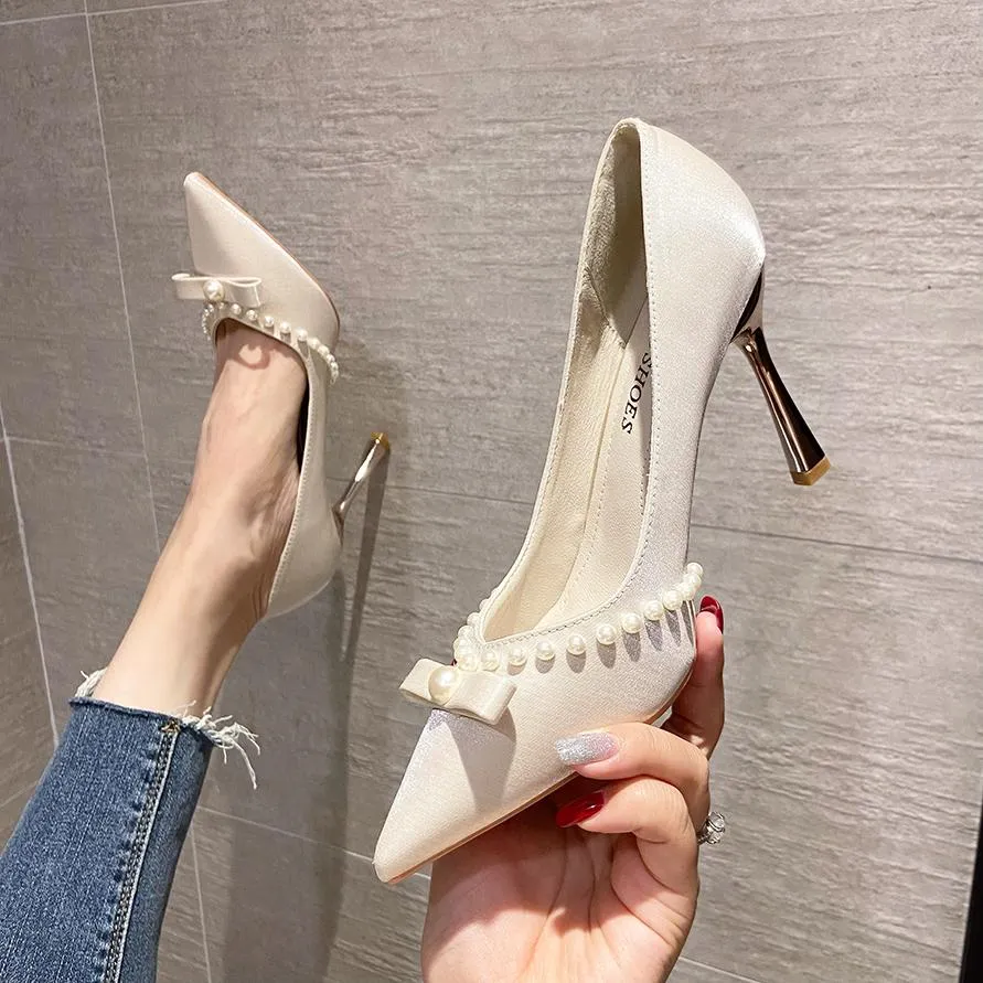 Top Quality 2022 Women Shoes Red Bottoms High Heels Sexy Pointed Toe Red Sole 9cm Pumps Wedding Dress Shoes apricot Black Shiny