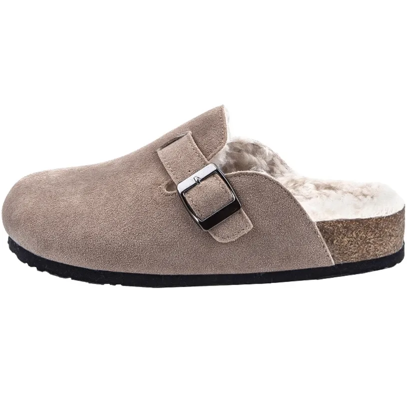 Winter Shoe Faux Cow Suede Leather Mule Clogs Cork tofflor Lång plysch varm stängd tå spänne inomhus utomhus hem 211229