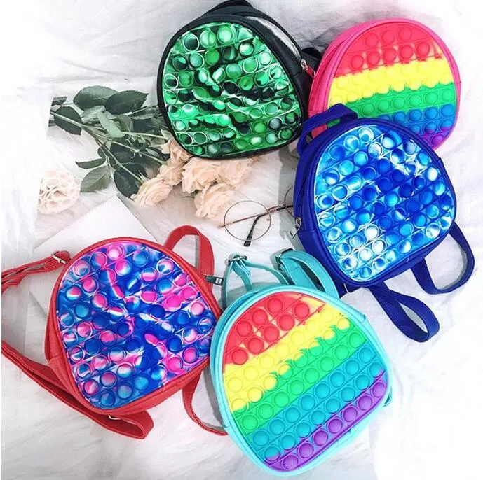 19 cm Rainbow Tie Dye Fidget Ryggsäck Bubble Toys Bag Push Bubbles Purs Purtes Polder Adult Sports Casual axelväskor Handväska Tote Christmas Gift FY2990