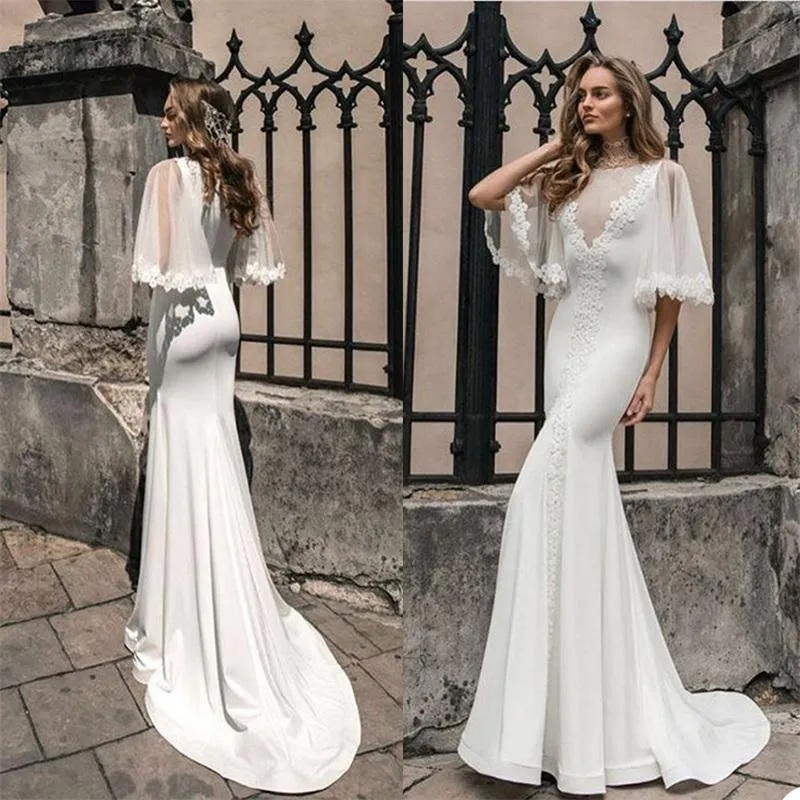 Elegante Boho-Meerjungfrau-Brautkleider, Brautkleider, Strand, Bateau-Ausschnitt, halbe Ärmel, Blumenapplikation, rückenfrei, Sweep-Zug, Satin, Vestidos de Novia