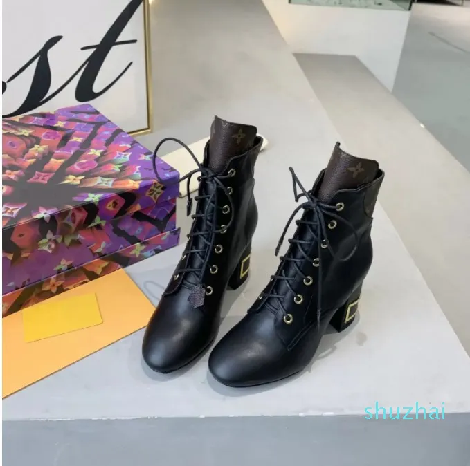 Botas de tobillo de diseño de lujo con cremallera de alta calidad para mujer, bota de diseñador para mujer, suela de goma Martin Desert, antideslizante, resistente al desgaste, 2022