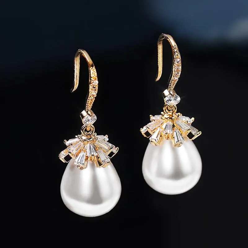 Dangle & Chandelier Huitan Elegant Big Water Drop Shape Imitation Pearl Women Wedding Earrings Brilliant CZ High Quality Lady Fashion Earrin