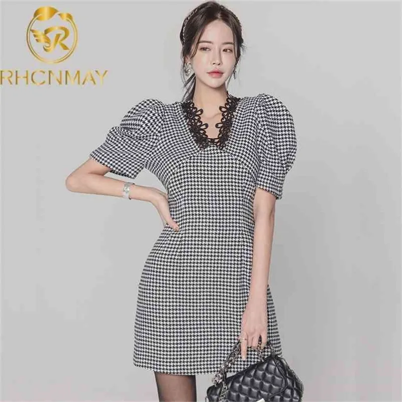 Spring style Korean version temperament Slim V-neck Splicing lace Close your waist Thousand bird lattice Fashion dress 210506