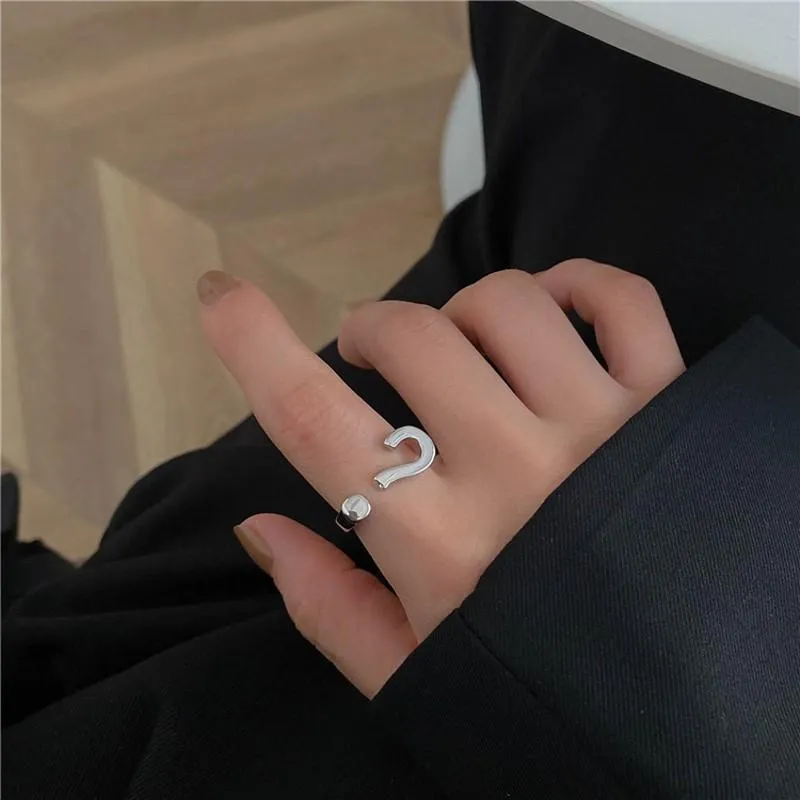 Cluster ringar kreativa frågetecken silver färgfinger för kvinnor öppnar insatsen personlighet minimalistiska streetwear smycken