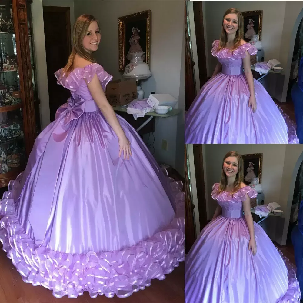 Helllila Quinceanera-Kleider mit Perlen, schulterfrei, Rüschen, nach Maß, Sweet 16, Prinzessin, Abschlussball, Festzug, Ballkleid, Vestidos 2022, formelle Abendgarderobe