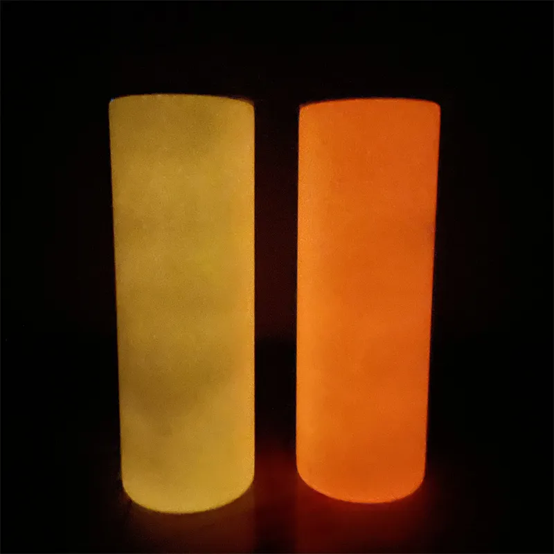 Bicchieri di sublimazione Glow Tumbler Dritto Luminoso Bicchieri da 20 once Rosso Giallo Trasferimento termico Bottiglia d'acqua Isolamento Tazza da caffè All'ingrosso A02