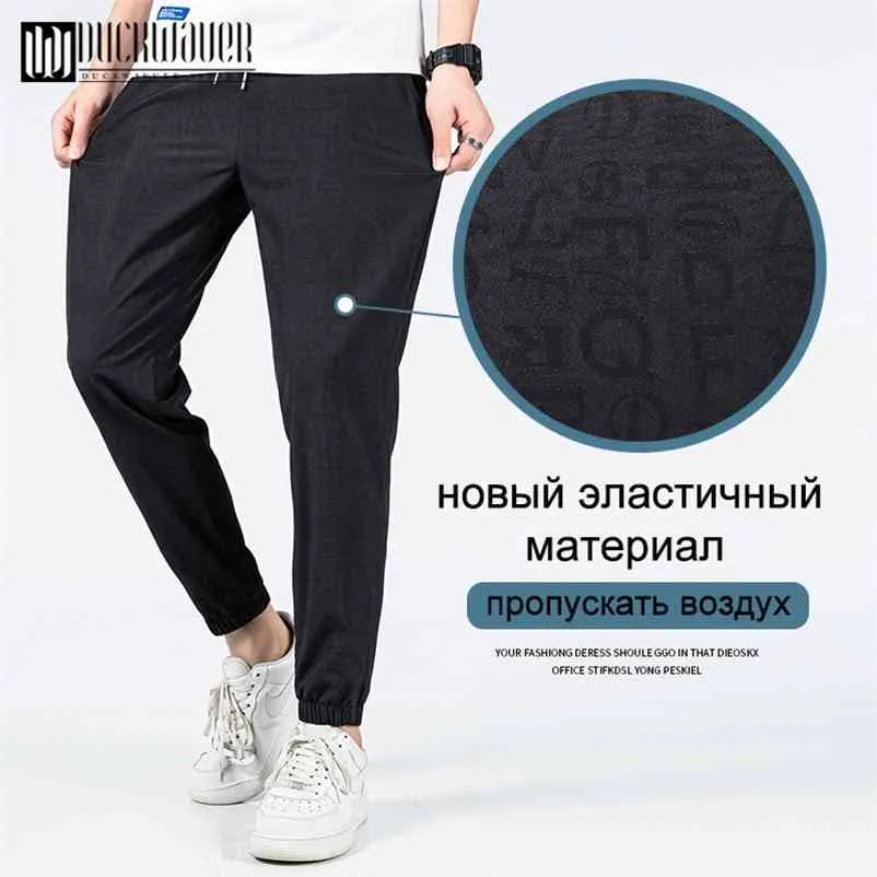 Duckwaver Mannen Effen Zwart Potlood Broek Kwaliteit Licht Casual Mannelijke Broek Mode Comfortabele Mannen Broek Grote Maat M-5XL 210723