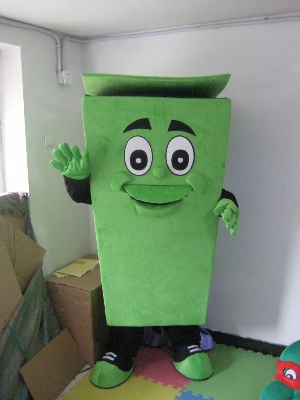 High qualit Waste Bin Mascot Costume Halloween Christmas Cartoon Character Outfits Suit Advertising Leaflets Clothings Carnival Unisex Adults Outfit
