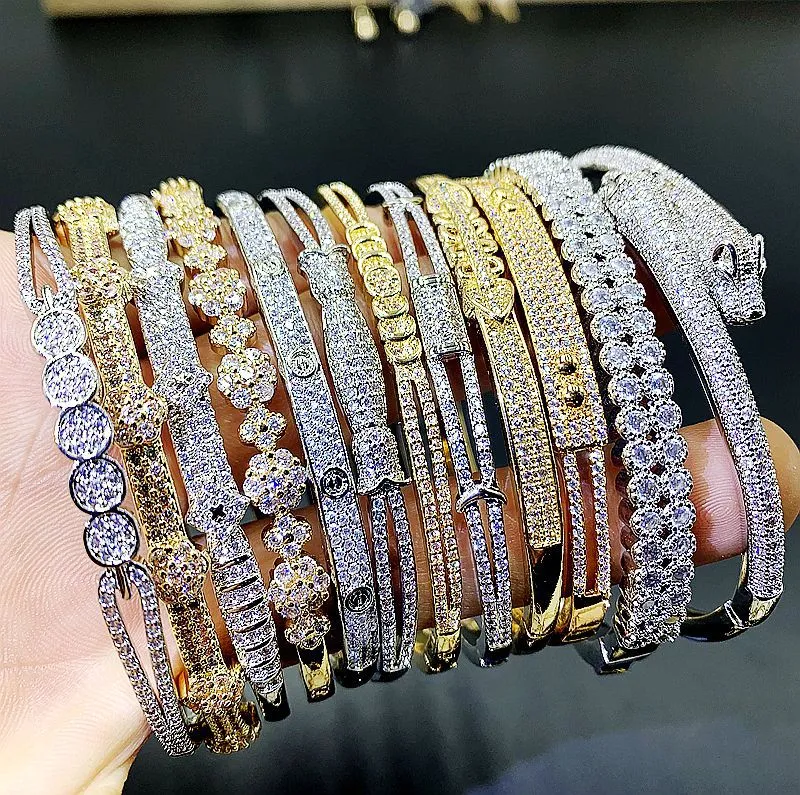 Bracelet for women in grt store