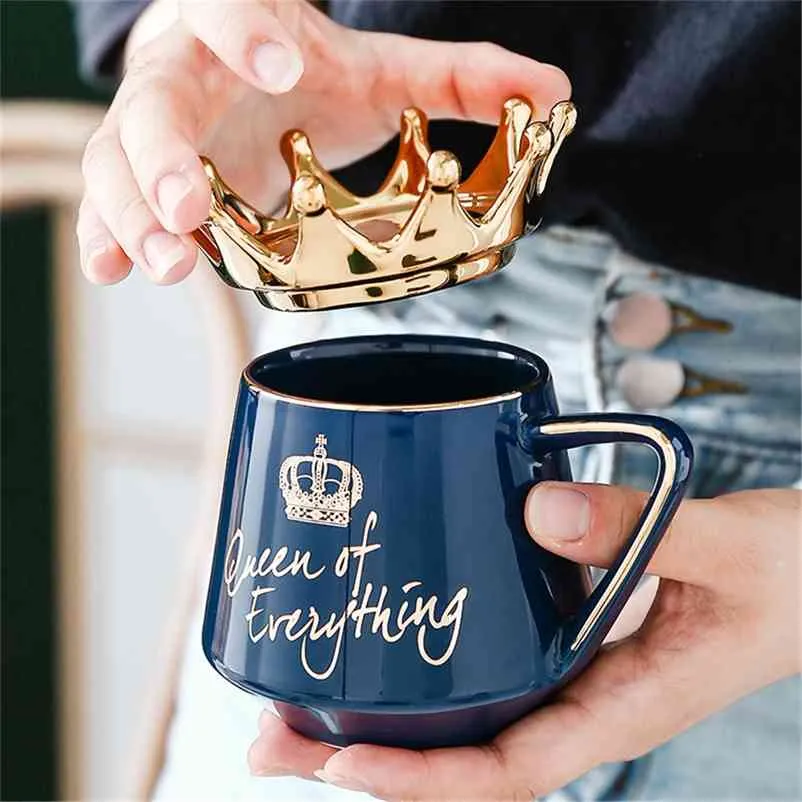 Queen of Everything Tasse mit Kronendeckel und Löffel, Keramik-Kaffeetasse, Geschenk für Freundin, Frau, C66 210804