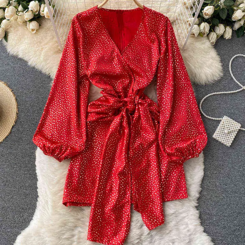 Chrismas Prom Mulheres Vermelhas Satin Sexy profundo profundo V-pescoço dourado Dot Dot Dress Senhoras Lantern Manga Bowknot Cintura De Festa Mini Vestido Feminino Y1204