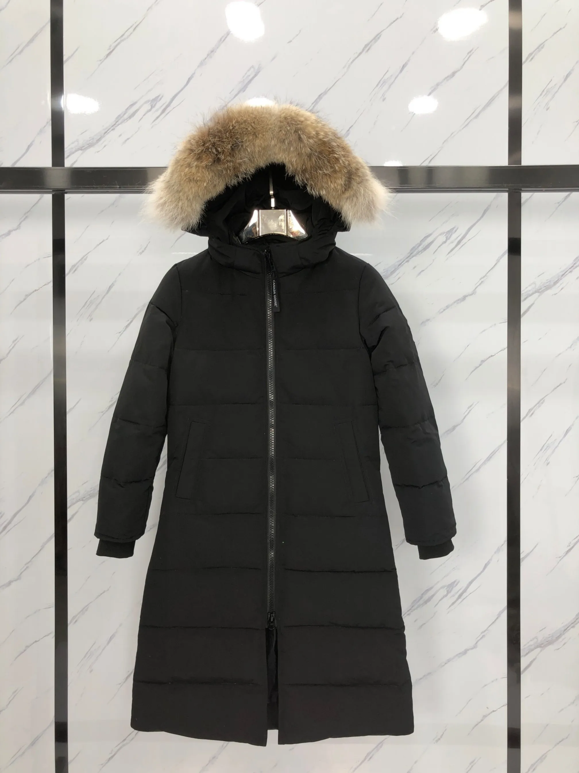 Nero donna MYSTIQUE piumino parka X-Long giacche da neve bordo in pelliccia di coyote mantieni caldo 80% anatra oca cerniera ykk