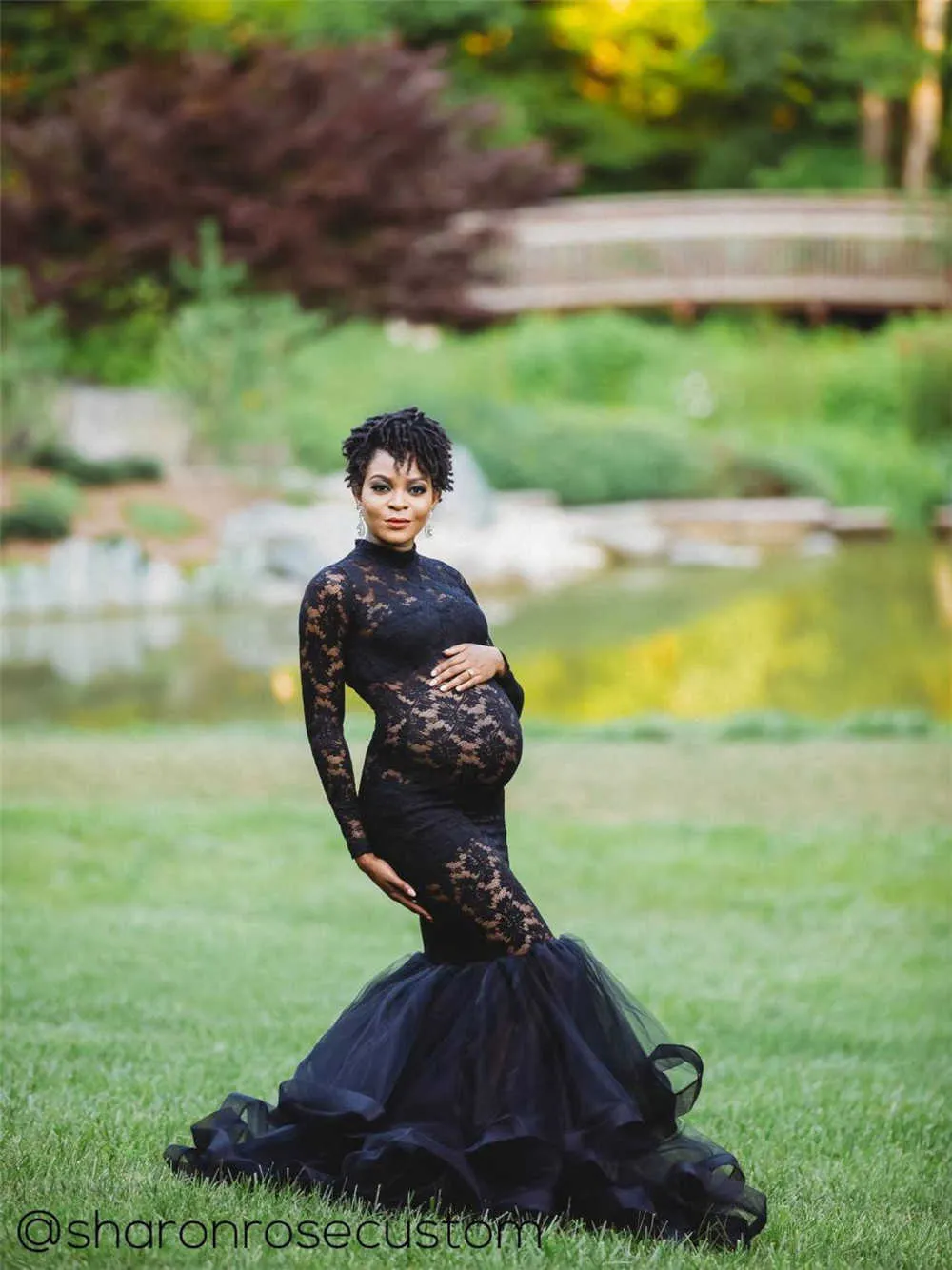 Black lace maternity dress for on sale photoshoot