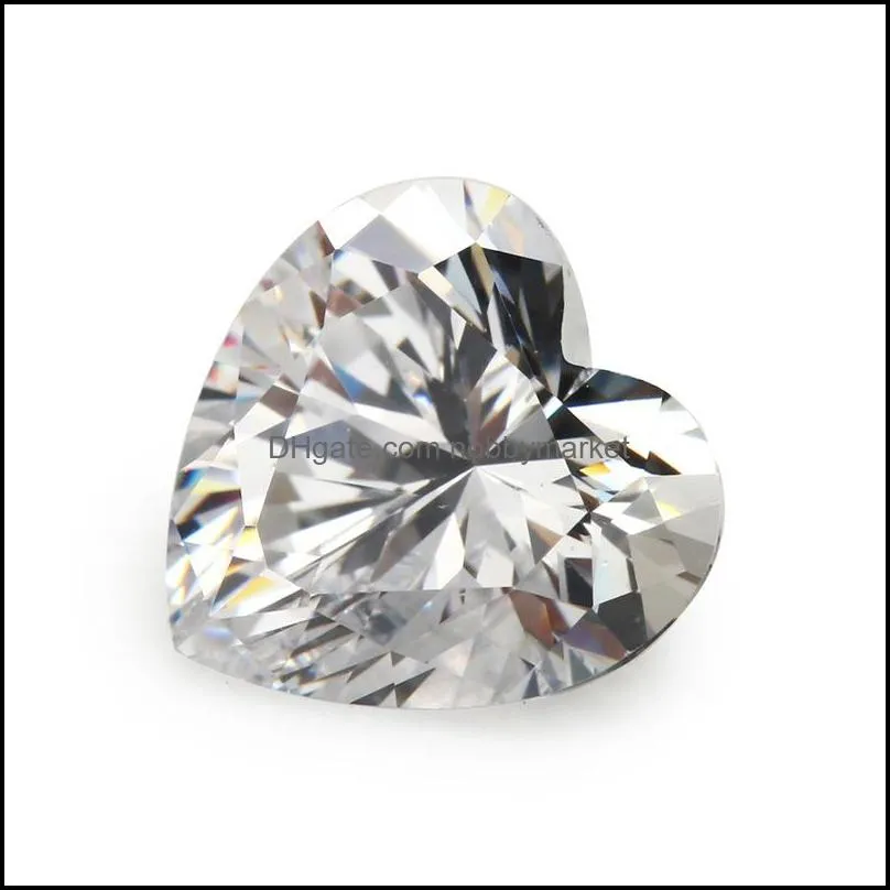 Loose Diamonds Smycken Partihandel Skinnande 100 st / väska 4 * 4 mm Hjärta Faceted Cut Shape 5A Vit Kubikzirkoniumpärlor för DIY Drop Leverans 202