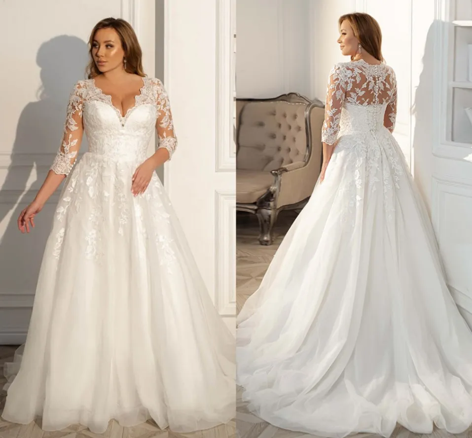 Bescheidenes Hochzeitskleid 2021 V-Ausschnitt 3/4 Spitzenärmel Applikation A-Linie Weiß/Elfenbein Brautkleid Plus Size Maßgeschneidert