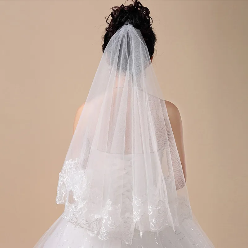 Velo da sposa corto da sposa da donna 150 cm bianco uno strato con applicazioni di fiori in pizzo 2022