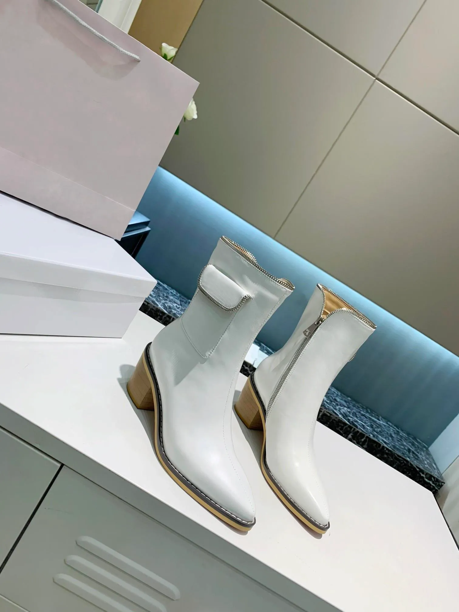 High heeled Fashion boots Autumn winter Coarse heel designer women shoes 100% Soft cowhide Zipper luxury Pointed Boot leather lady Wedges Heels size 35-40-41 us5-us10