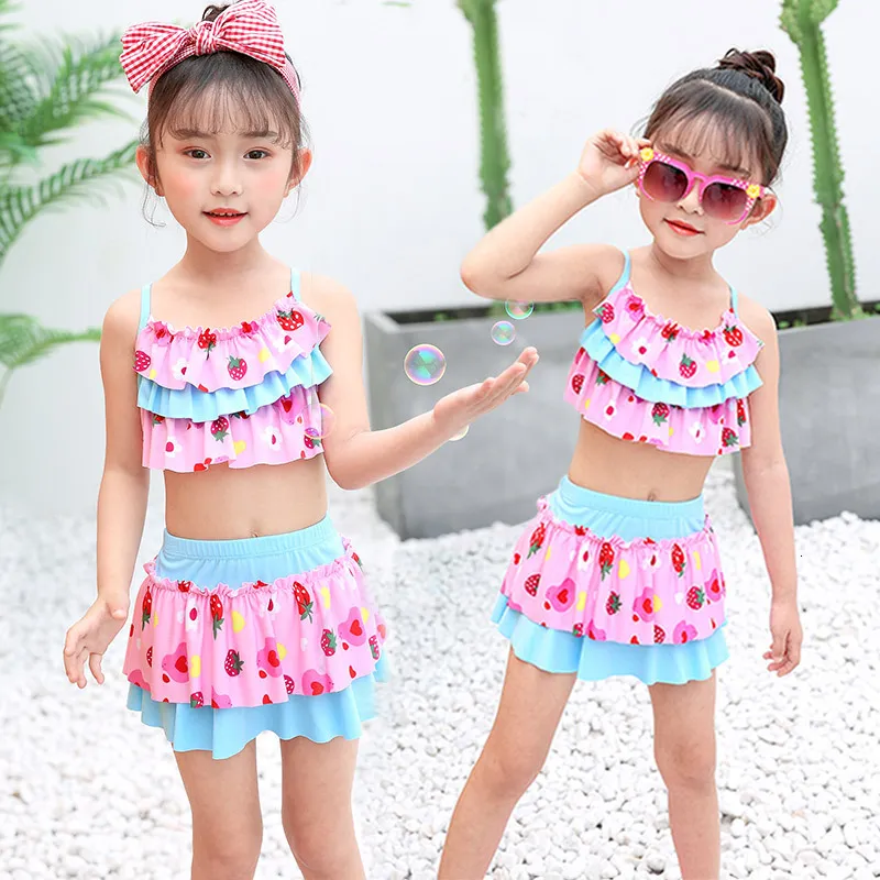 2022 petites filles en deux pièces Bikini maillot de bain pour bébé Fashion  Kid de gros de maillots de bain d'impression - Chine Les enfants de maillots  de bain et bikini prix