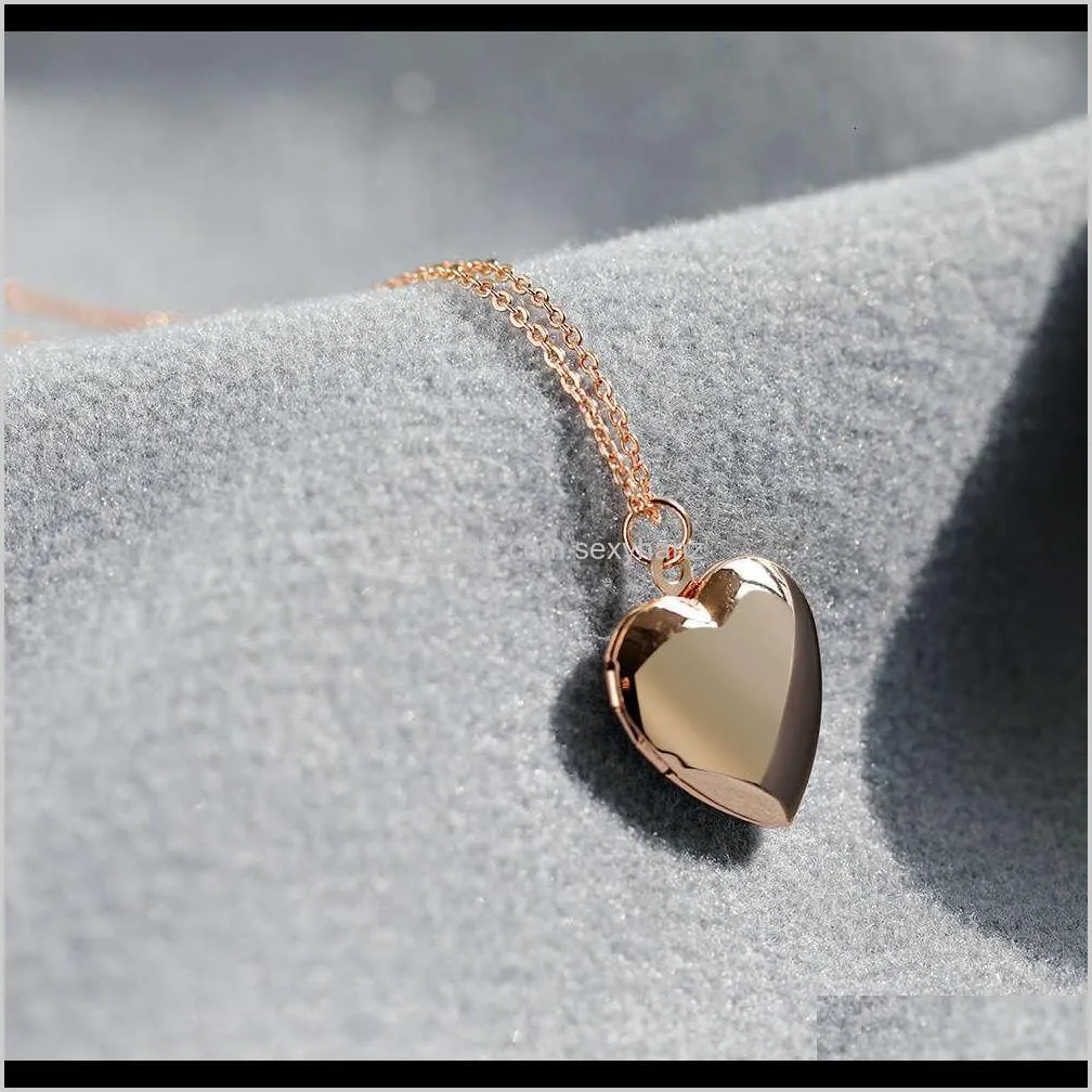 pendant simple smooth love peach heart photo box floating locket necklace can open the clavicle chain a369