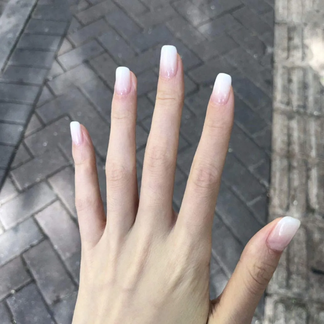 Short acrylic on sale nails square