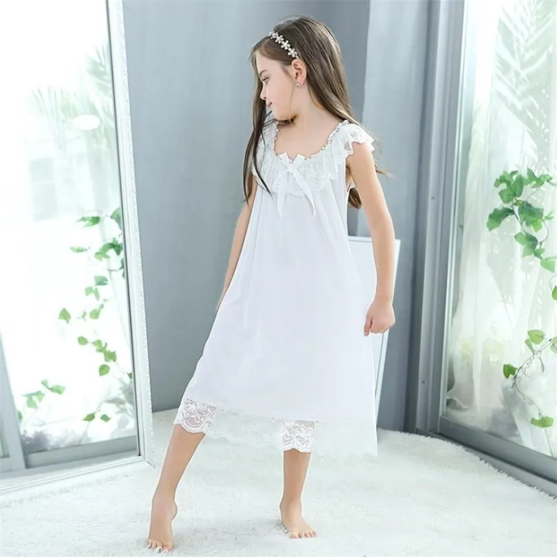 Summer Children's Girls Dress Sleepwear White Lace Cotton Princess Vintage Nightgowns Baby Nightdress Kids Clothes Vestidos 211105