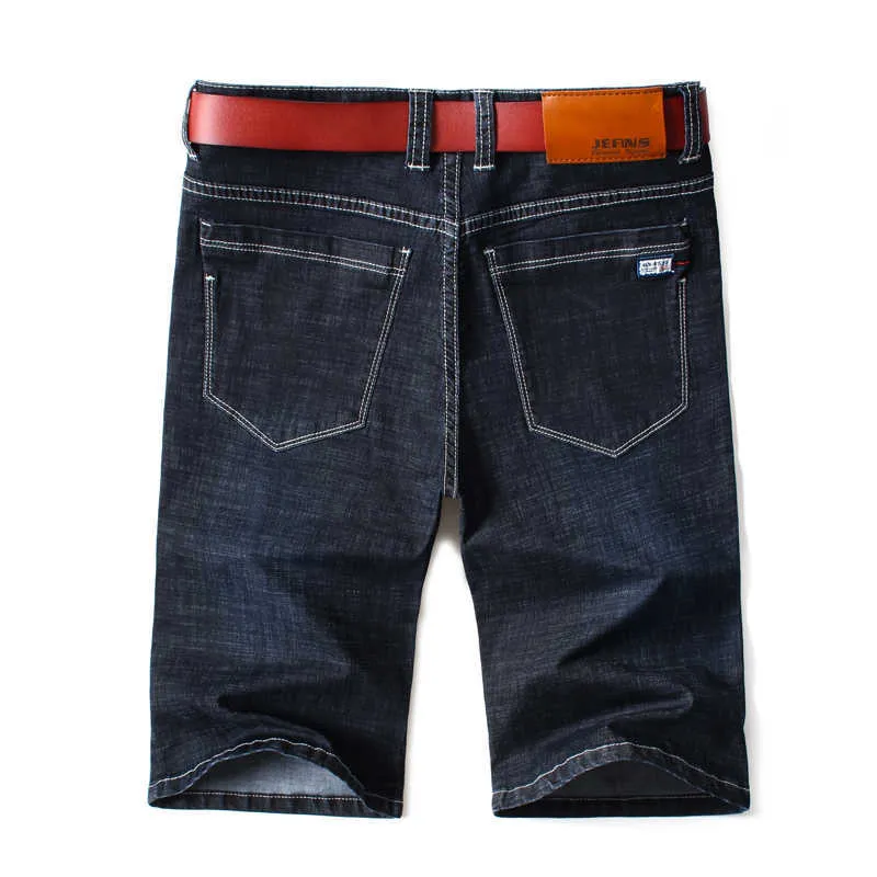 メンズサマーストレッチ軽量ブルーデニムジーンズ短い男性Jeanショーツパンツプラスサイズの大きいサイズ42 44 210622