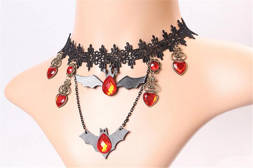 2021 Europe et les États-Unis Collier en dentelle Noir Bat Bat Heart Bijoux Antiques Bijoux Halloween Commerce étranger Bijoux en gros