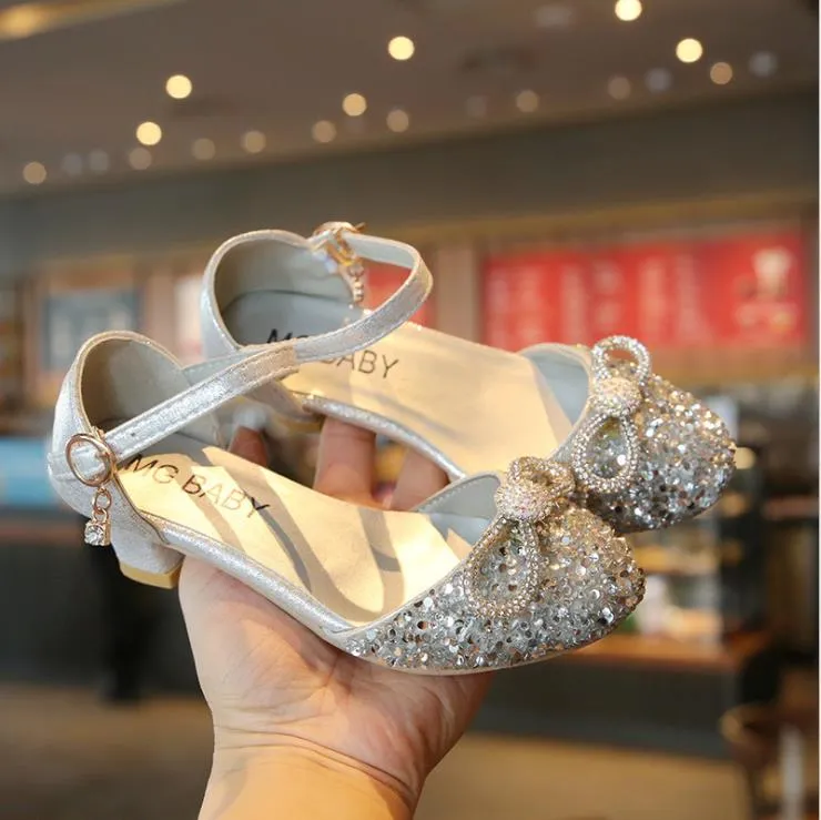 Sapatos de salto sales alto para crianças
