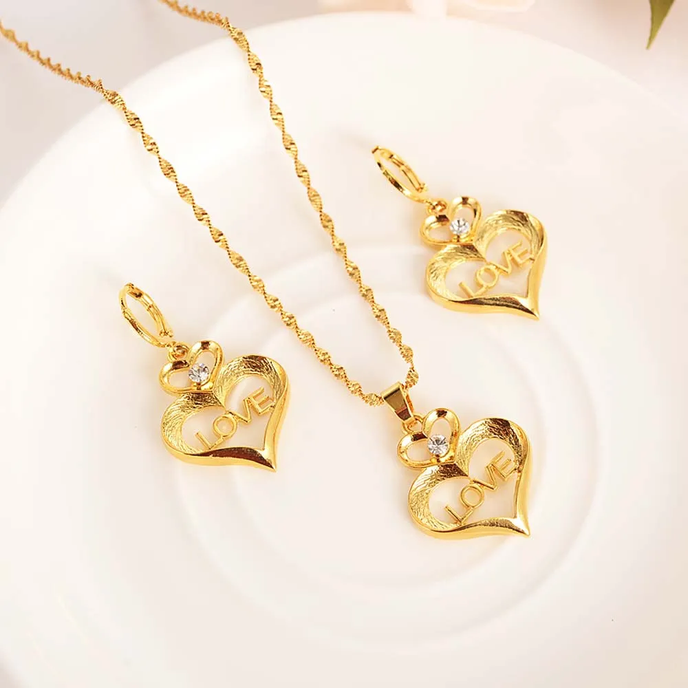 Flash Love Heart Pendant Halsband Karaktär Rhinestone Crystal Smycken Stetsar 18 K Fina Solid G / F Gold CZ Girls