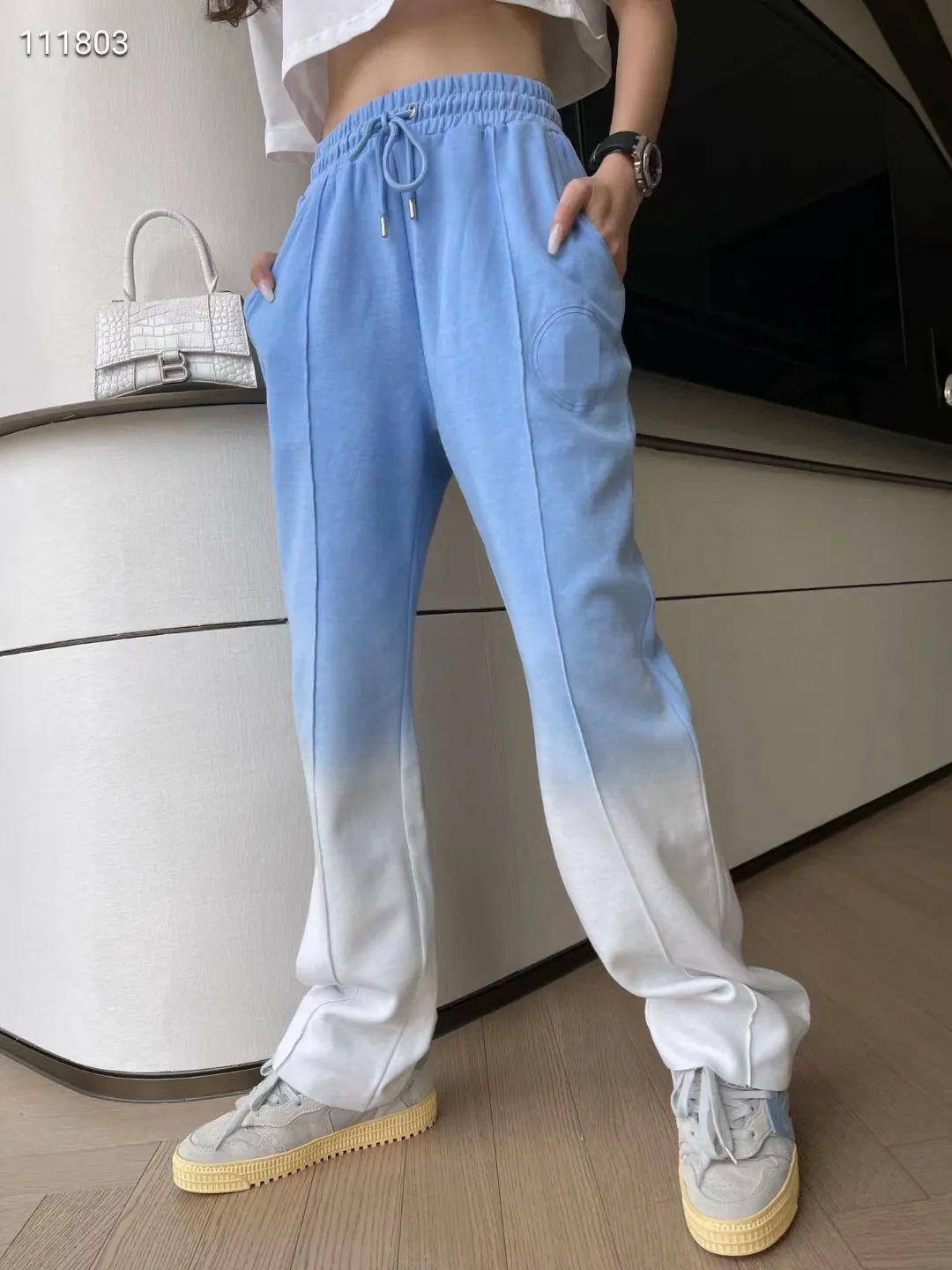 Pantaloni lunghi da jogger per pantaloni sportivi con stampa logo in tessuto di cotone di colore sfumato in vita elastica da donna di nuovo design