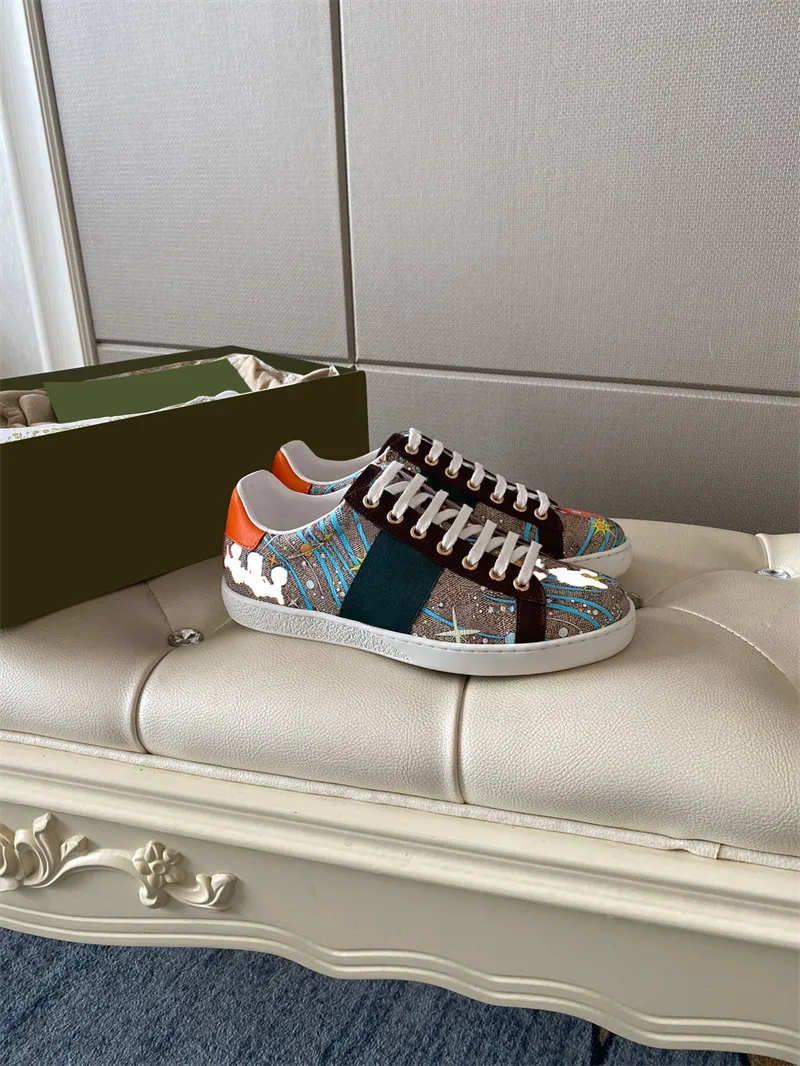 Kvinnor och män sneaker mode designers casual skor för kvinna 4 färg plattform tränare som går sneakers storlek 35-45