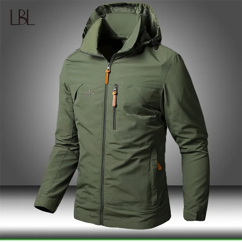 Mens Windbreaker Jackets Waterproof Military Hooded Coat Male Combat Jackets Men Autumn Outdoor Hiking Biking Bomber Outwear 210927