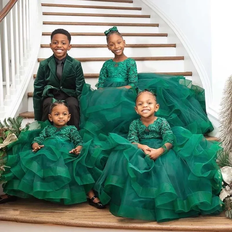 Dark Green Ruffles Little Girls Dresses O Neck Half Sleeve Lace Appliques Puffy Skirt Child Party Gowns