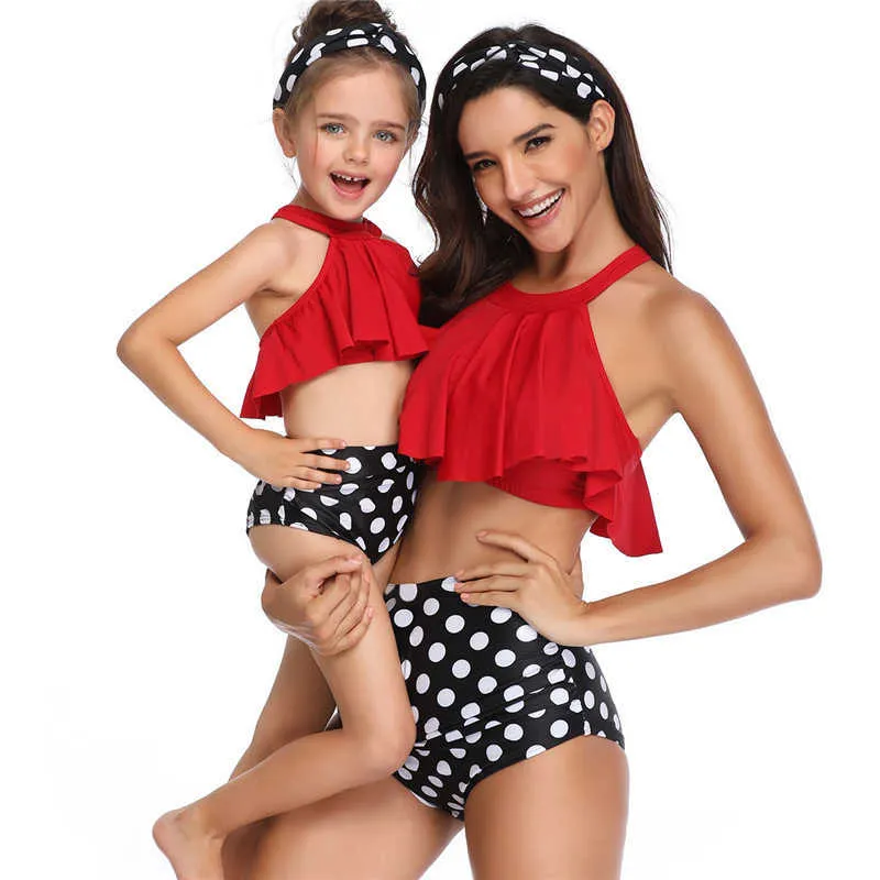 Baby Ruffles Swimwear Mommy Daughter Halt Holiday Costume Outfit Polka Dots Tankini Bathing Suit Family Matching Clothes 210529