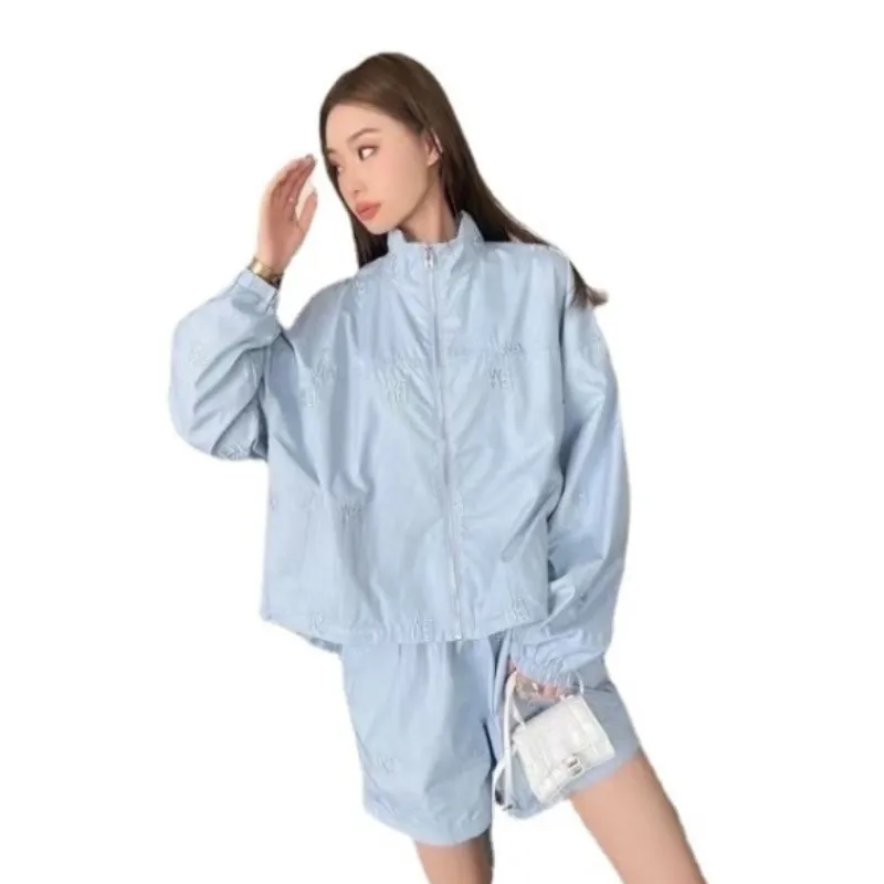 女性のジャケット高品質の薄いジャケットの女性ファッションWnの手紙刺繍ジッパートップスコート通気性フリーショートパンツ