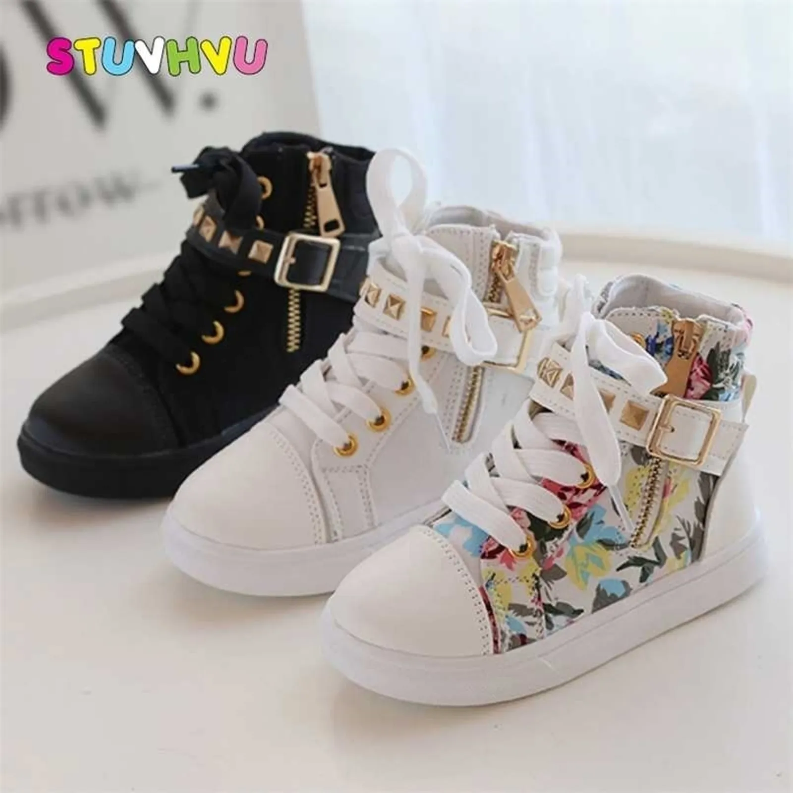 Детские туфли High-Top Canvas Shoes для мальчиков и девочек Кроссовки Весна и осень белые черные одинокие детские ботинки 220121